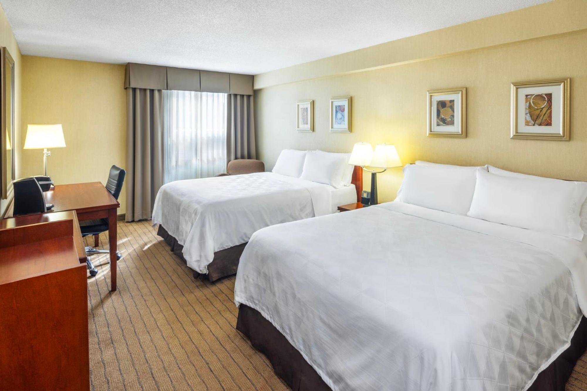 Holiday Inn Laval Montreal By Ihg Экстерьер фото
