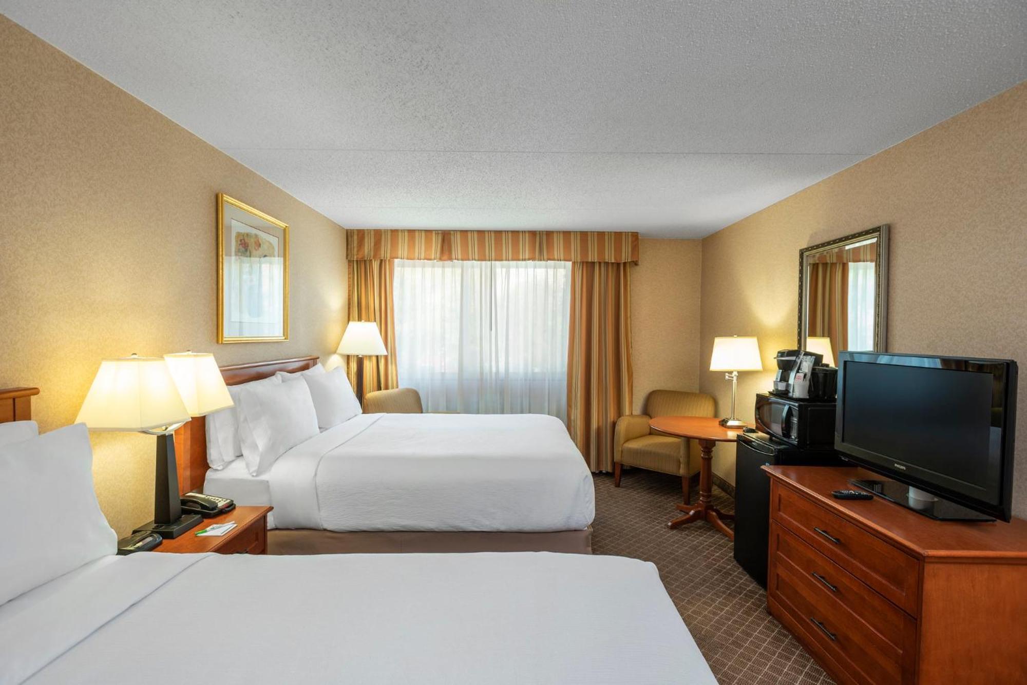 Holiday Inn Laval Montreal By Ihg Экстерьер фото