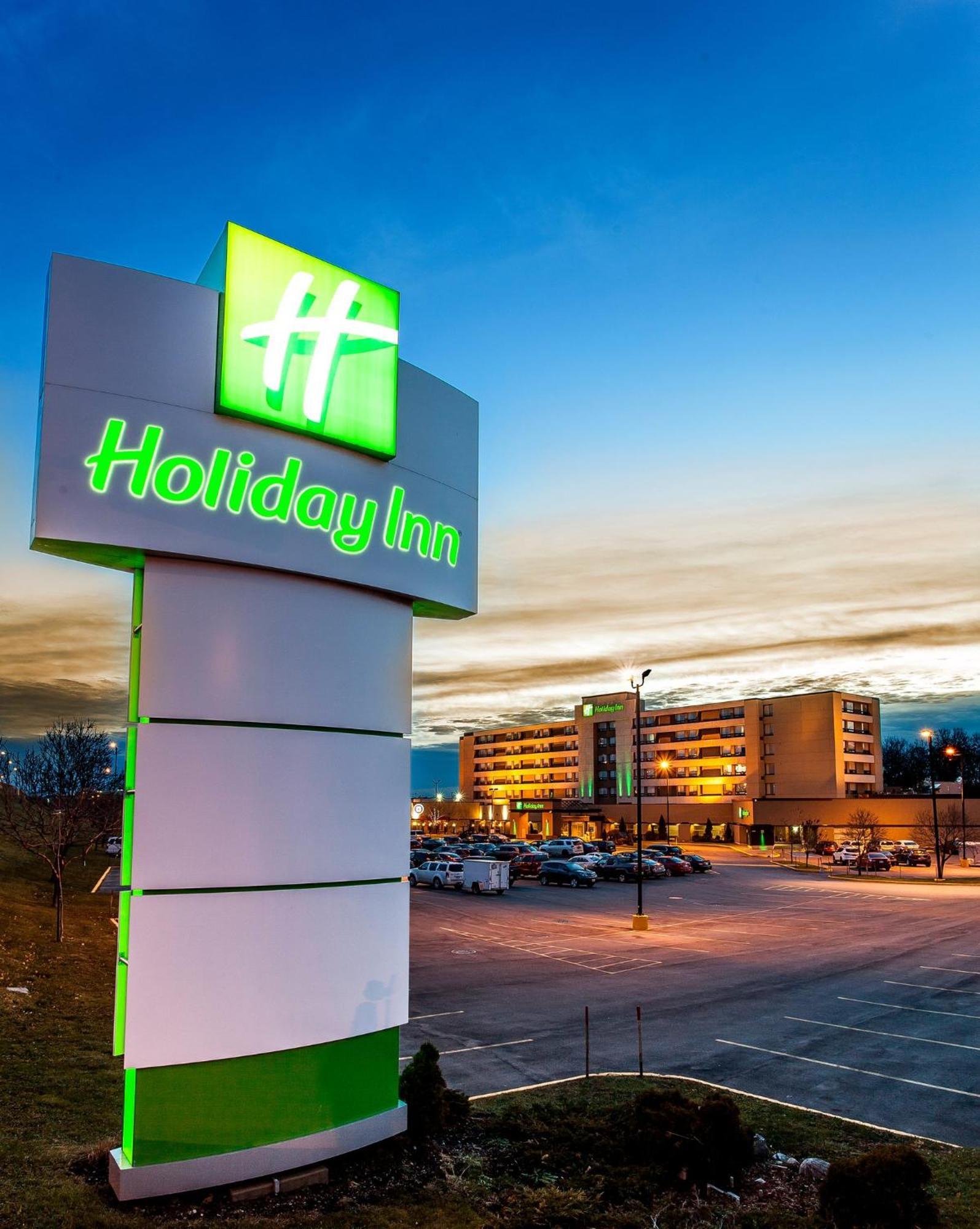 Holiday Inn Laval Montreal By Ihg Экстерьер фото